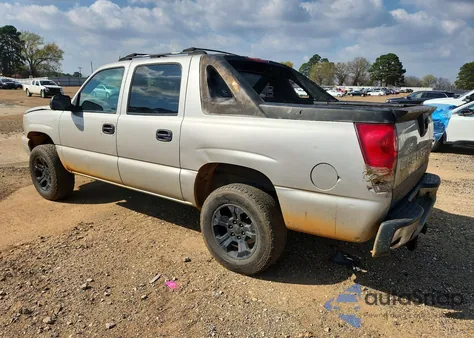 2005 Chevrolet Avalanche C1500 z USA, uszkodzony, nr VIN 3GNEC12ZX5G130893